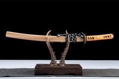慈悲渡 wakizashi product detail image 1 showing blade, saya, and fittings