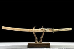 雅锐 katana product detail image 1 showing blade, saya, and fittings