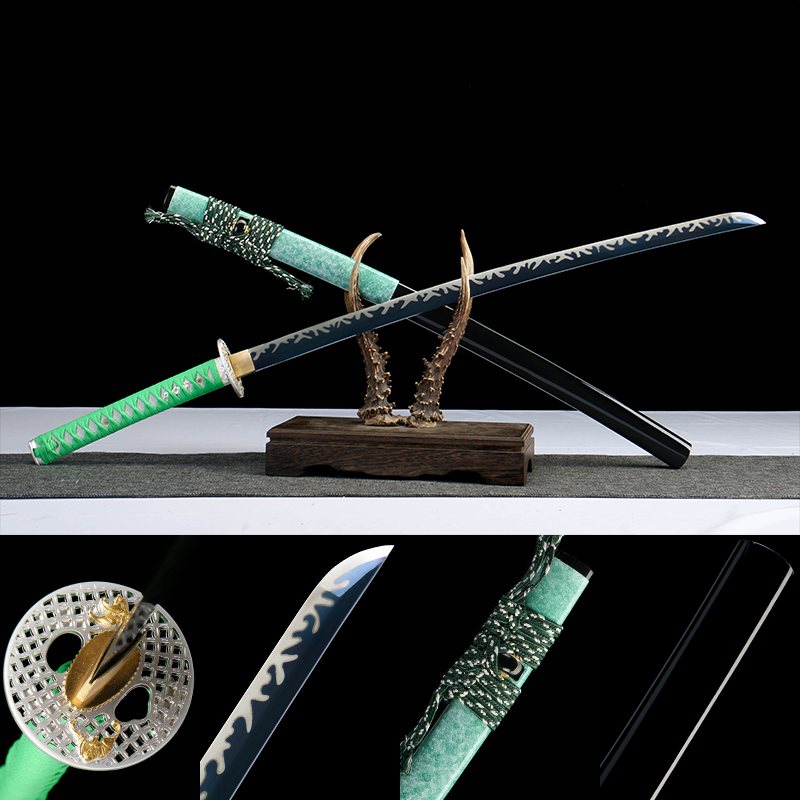 惊蛰 katana with midnight flame-pattern blade, mint green handle wrap, and gloss black saya