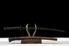 黑掣 katana product detail image 2 showing blade, saya, and fittings