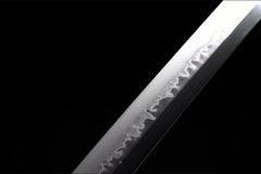 御橘太刀 tachi product detail image 2 showing blade, saya, and fittings