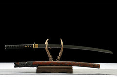 黑曜斩 katana product detail image 2 showing blade, saya, and fittings