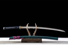 青渊耀金 katana product detail image 2 showing blade, saya, and fittings