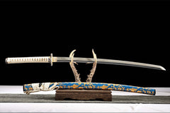 霜华流云 katana product detail image 2 showing blade, saya, and fittings