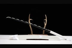 嘴平伊之助 katana product detail image 3 showing blade, saya, and fittings