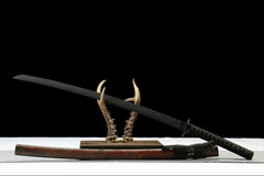 黑掣 katana product detail image 3 showing blade, saya, and fittings