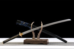 黑金蓝绫 katana product detail image 3 showing blade, saya, and fittings
