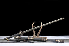 Qilin Tang Dao – Damascus Steel Blade Unsheathed