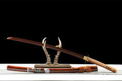 褐纹 katana product detail image 4 showing blade, saya, and fittings