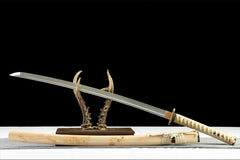 雅锐 katana product detail image 4 showing blade, saya, and fittings