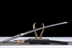 秋月寒芒 katana product detail image 4 showing blade, saya, and fittings