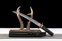 墨渊金芒 tanto product detail image 4 showing blade, saya, and fittings