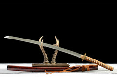金缕锋 katana product detail image 4 showing blade, saya, and fittings