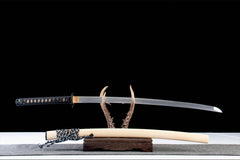 阴阳逆刃 katana product detail image 4 showing blade, saya, and fittings