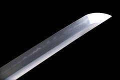 绯樱斩月 katana product detail image 5 showing blade, saya, and fittings