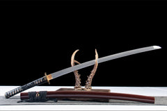 赤夜行者 katana product detail image 5 showing blade, saya, and fittings