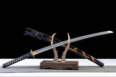 慈悲之刃 katana product detail image 6 showing blade, saya, and fittings