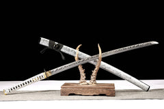 Musashi 1060 Katana with Silver-Brushed Saya product photo 7