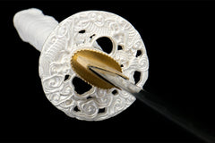 Saya mouth and cord detail of 冰魄凝光 showing the lacquer finish and sageo