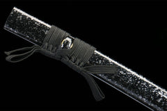 Saya mouth and cord detail of 破阵子 showing the lacquer finish and wrapped sageo