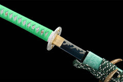 Braided sageo knot and black lacquered saya detail on 惊蛰