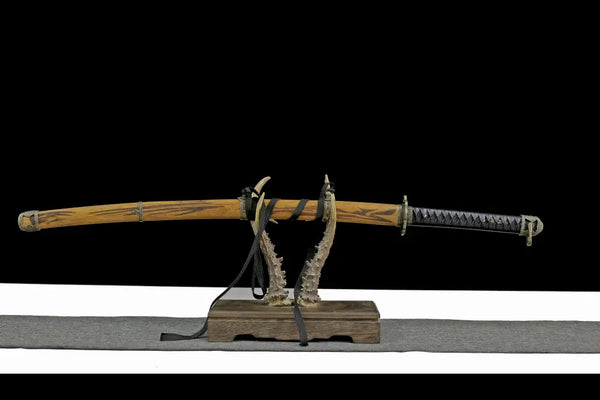 Katana – Undying Snowstrike | Fushigiri Kami no Fubuki