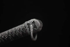 Katana – Sekiro Inspired Black Mortal Blade | Kuro Fushizanken（黒い不死斬剣） full product photo