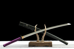 Katana – Kurohana no Tsubaki 黒花の椿 - T10 clay tempered steel Katana handle, guard, and fittings detail photo