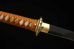 Katana – WWII 98式 Guntō Replica with Brass Mountings |... blade and saya detail photo