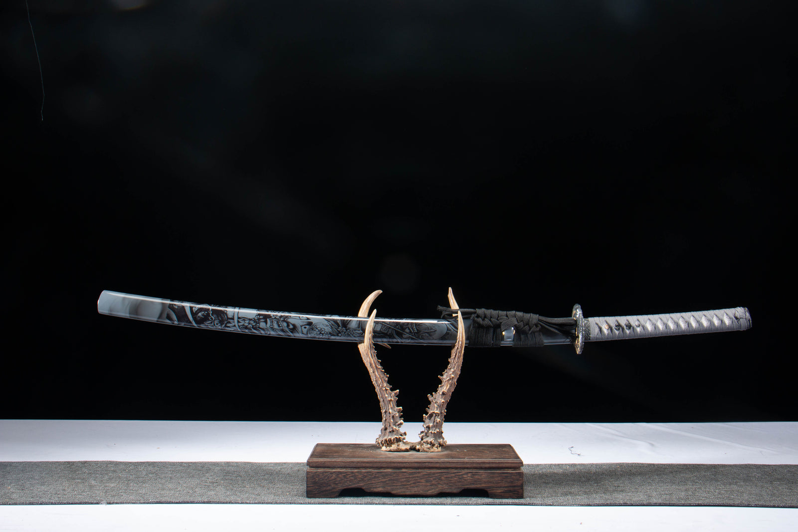 Cloud Dragon 1065 Damascus Katana product photo 1