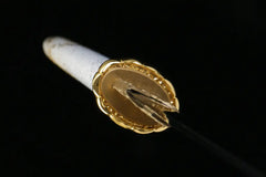 Katana – Ghost of Yōtei Gilded Dawn 1065 Steel | 羊蹄山の魂 破暁鍍金 blade and saya detail photo