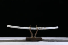 Katana – Ghost of Yōtei Gilded Dawn 1065 Steel | 羊蹄山の魂 破暁鍍金 full product photo