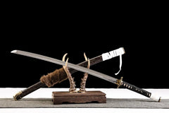 Katana – Ghost of Yōtei Lone Wolf T10 Clay Tempered Blade | 羊蹄山の魂 孤狼 blade and saya detail photo