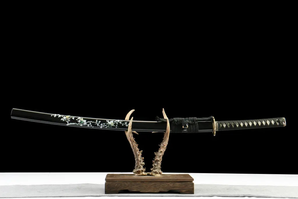 Katana – Kurohōken 黑芒剑 - T10 clay tempered steel Katana full product photo