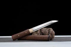 Tanto – Rosewood Whisper 花梨離花の囁き - 1045 carbon steel Tanto blade and saya detail photo