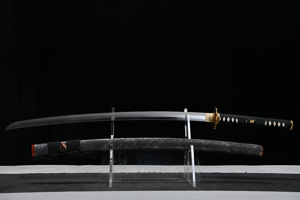 Katana - Gold Carved Sea Wave ( 金雕海浪 ) by NIMOFAN Katana丨Japanese sword, perfect for martial arts and collectors.