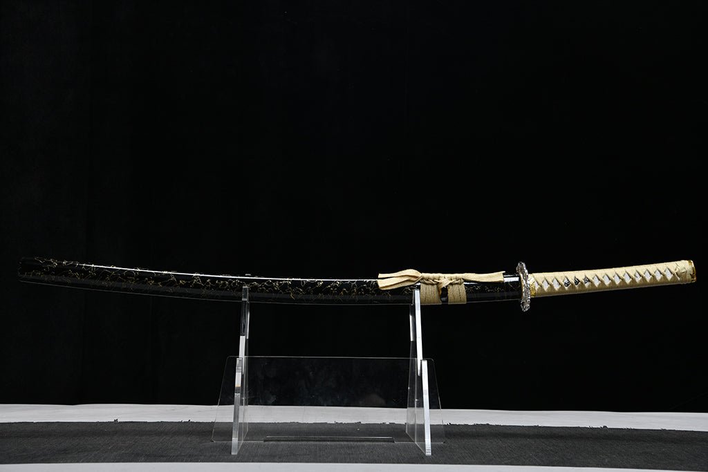 Katana - Golden Serpent (黄金 の へび 蛇 です) by NIMOFAN Katana丨Japanese sword, perfect for martial arts and collectors.