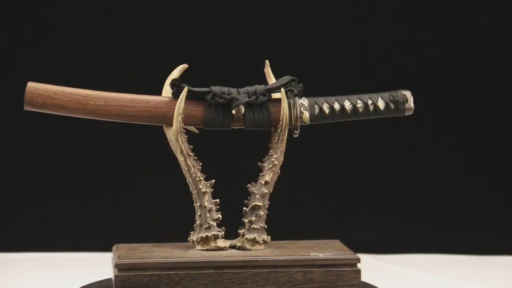 Tanto – T10 Steel With Clay Tempered Hamon Full Tang Japanese... product video showing sword details and handling view