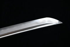 Tachi – Kinran no Hana 金蘭の華 - T10 clay tempered steel Tachi Sword blade and saya detail photo