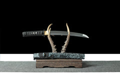 Tanto – Kuroboshi 黒星 - 65Mn manganese steel Tanto blade and saya detail photo