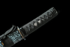 Tanto – Kuroboshi 黒星 - 65Mn manganese steel Tanto handle, guard, and fittings detail photo