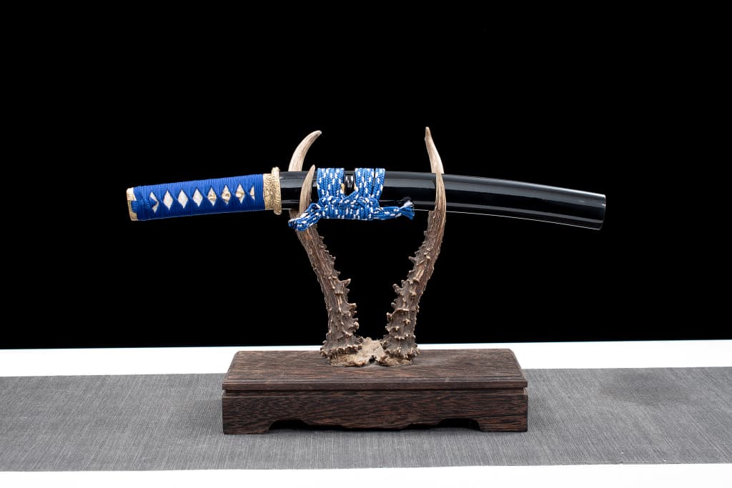 Tanto – Ryūseijin 流星の刃 - T10 clay tempered steel Tanto full product photo